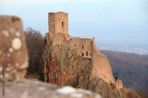 Château du Girsberg en Alsace photo