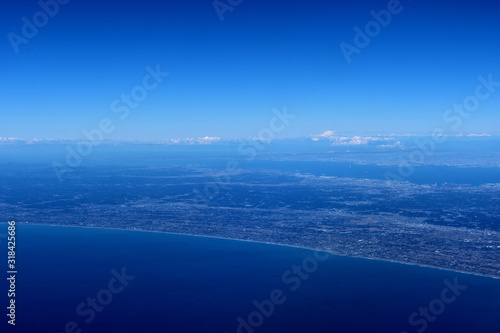 東京湾と富士山，空撮風景， © JUN