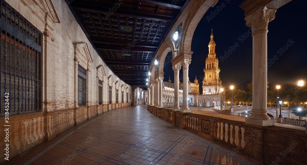 Fototapeta premium Seville Plaza de Espana night