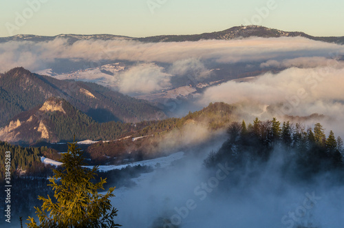 Panorama zimowa z Wysokiego Wierchu (Pieniny) zimą © wedrownik52