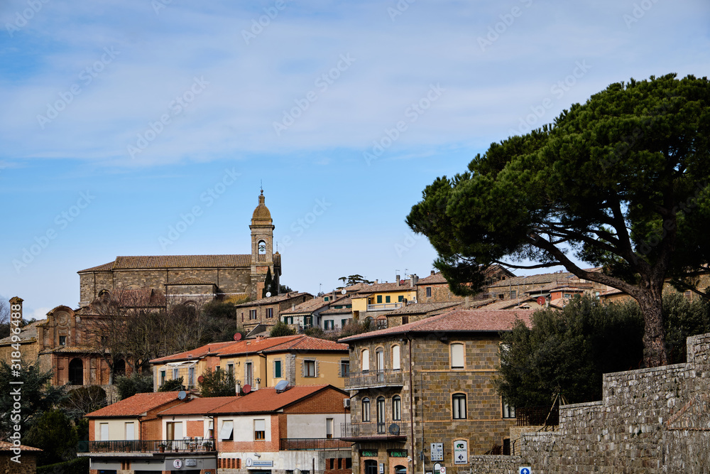 Foto di Montalcino scattata dall'omonima Fortezza.