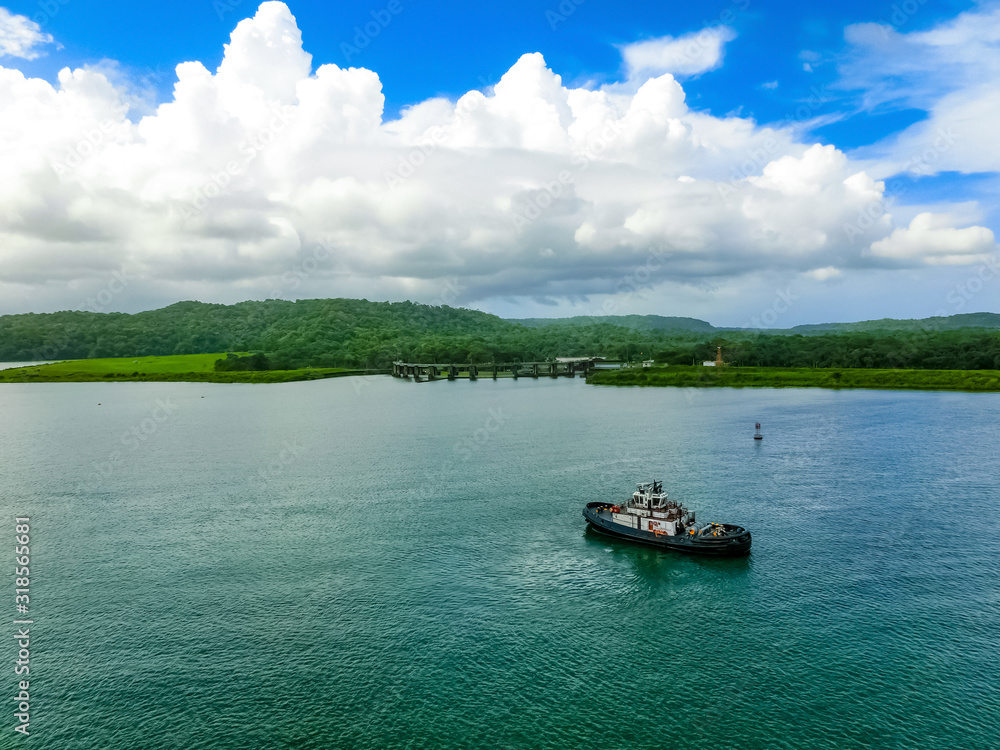 The expanded canal began commercial operation. The expanded canal began commercial operation.