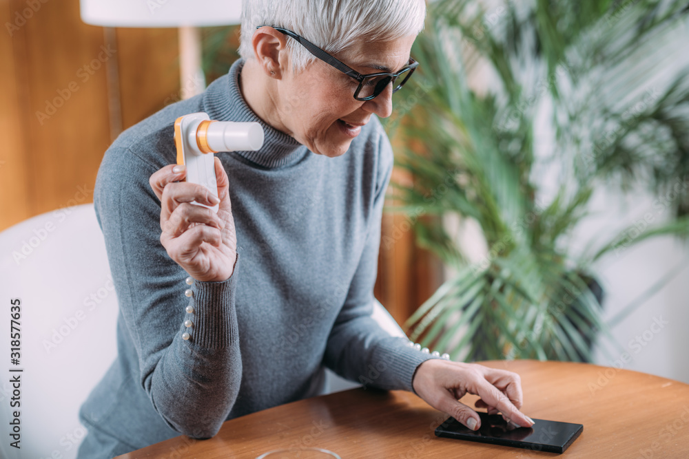 Spirometry. Using Digital Spirometer with Smart Phone App, Testing
