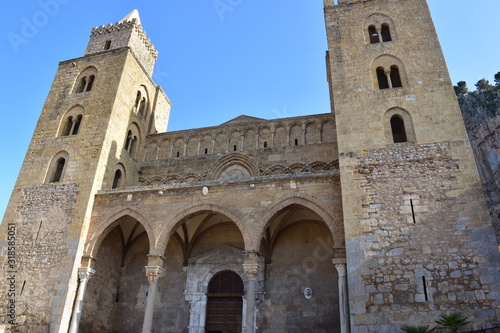 Il duomo di Cefal    nome con cui    nota la Basilica Cattedrale della Trasfigurazione     una basilica minore che si trova a Cefal    nella citt   metropolitana di Palermo  Sicilia