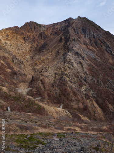 晩秋の那須岳（茶臼岳、朝日岳、三本槍岳）の登山道