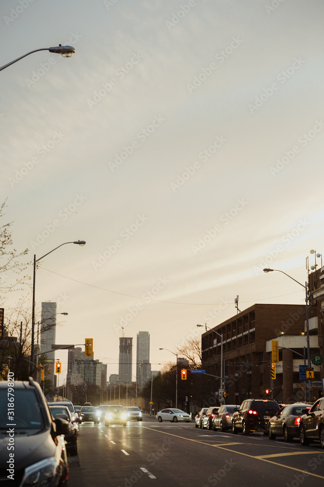 Fototapeta premium Toronto city traffic at sunset