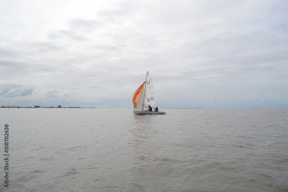 Fototapeta premium lost in the sea