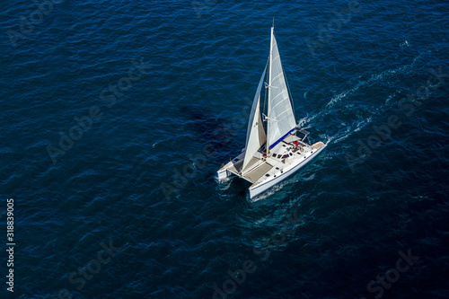 Foto Catamaran navigating