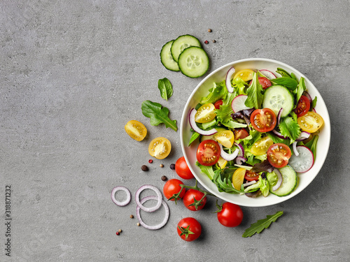Bowl of healthy vegetable salad