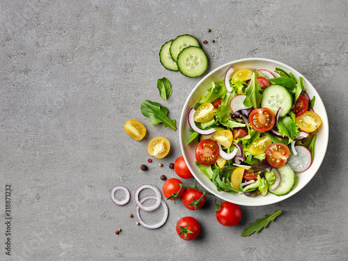 Принти на полотні Bowl of healthy vegetable  salad