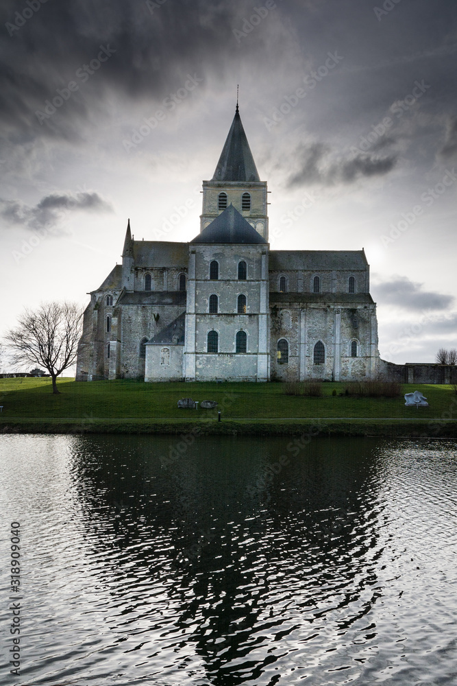 Abbaye Cerisy la Foret en reflet