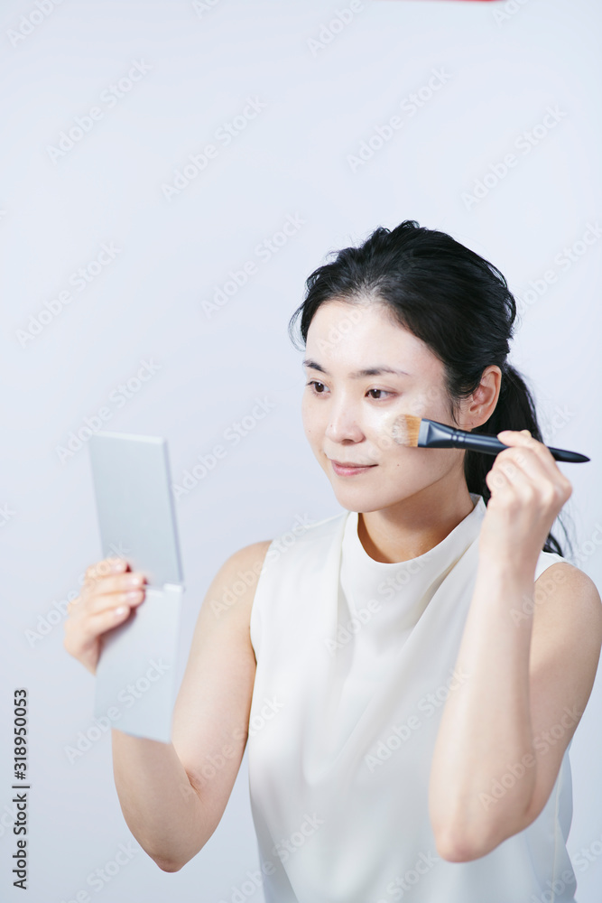 ミドルビューティー　ベースメイク