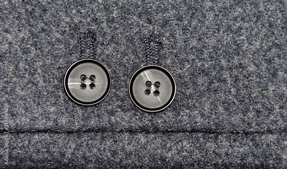Two buttons on the cashmere Two buttons on the cashmere
