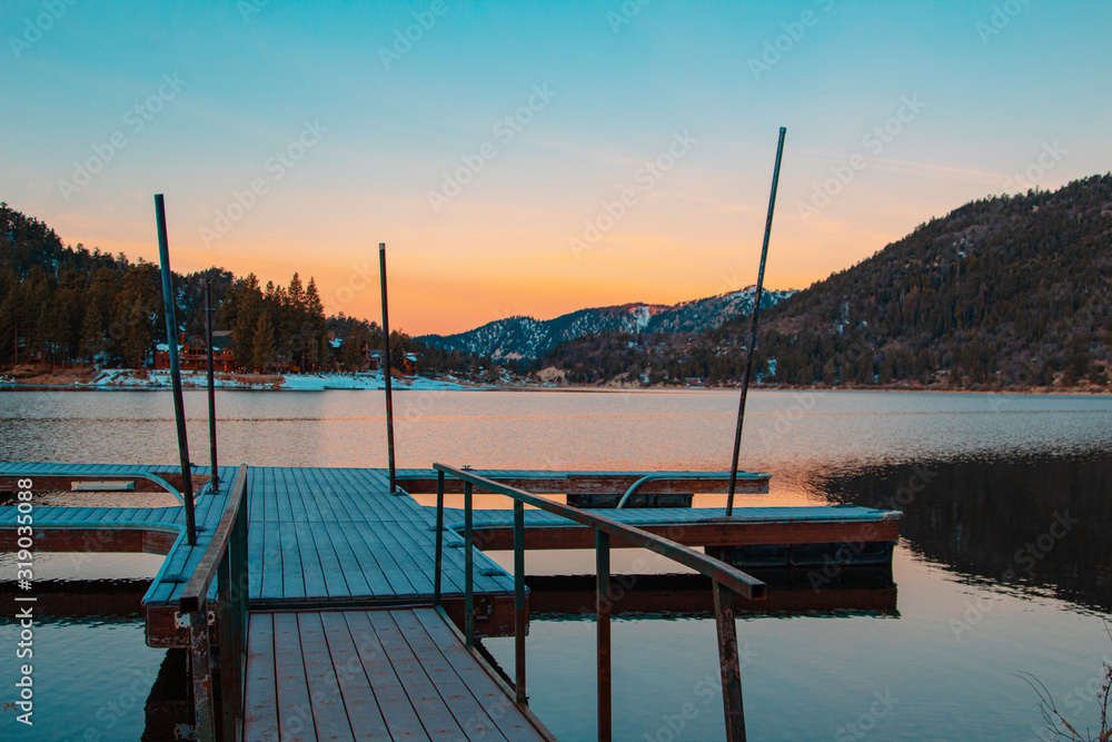 Obraz premium Sunset on the Dock