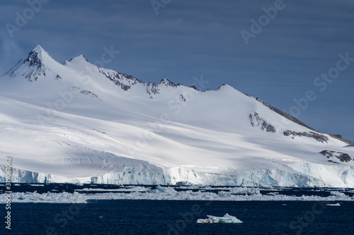 Antarctica landscape © David Katz