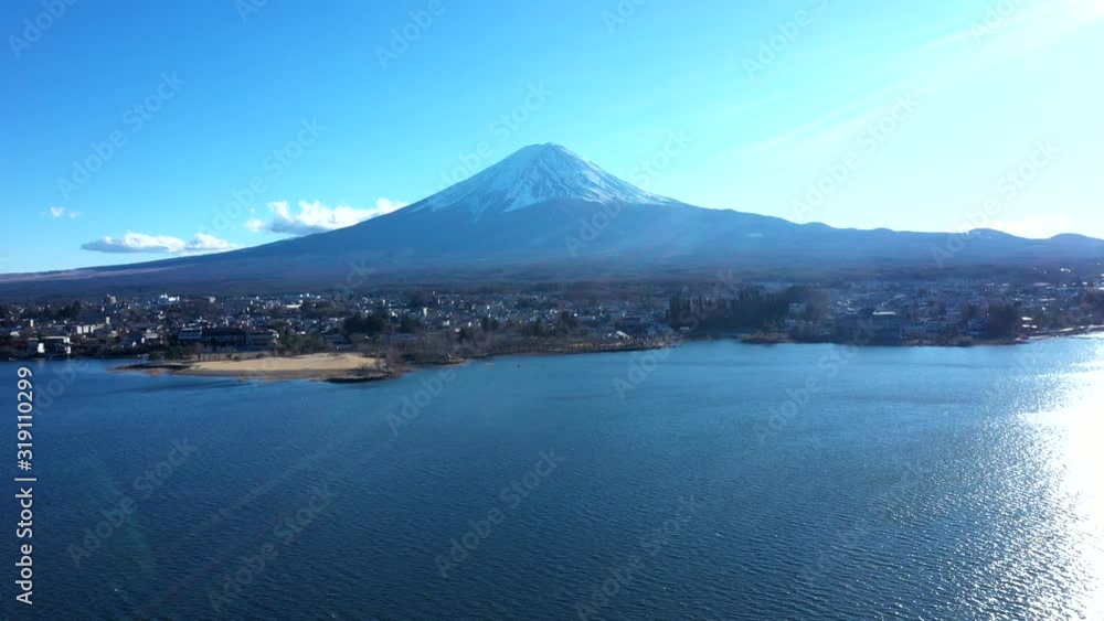 晴れの日の富士山 空撮 晴れの日の富士山 空撮