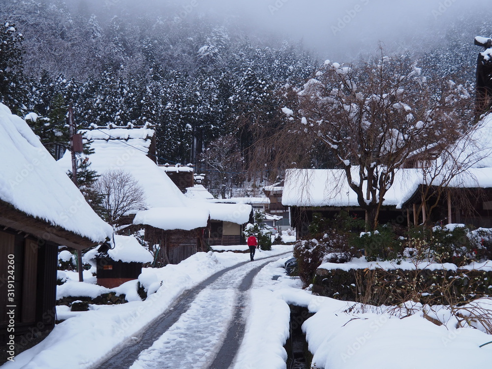 京都　美山の冬景色