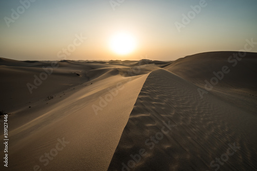 Dunes red desert abu dhabi dubai sunset sundown 