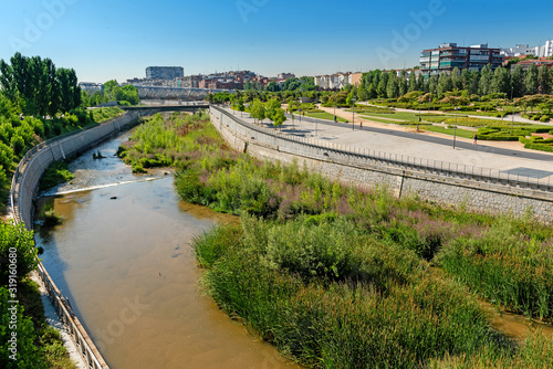 фотографія Madrid place for relaxing, arganzuela park and manzanares river