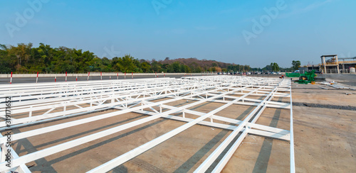 Structure of steel roof frame for building construction 