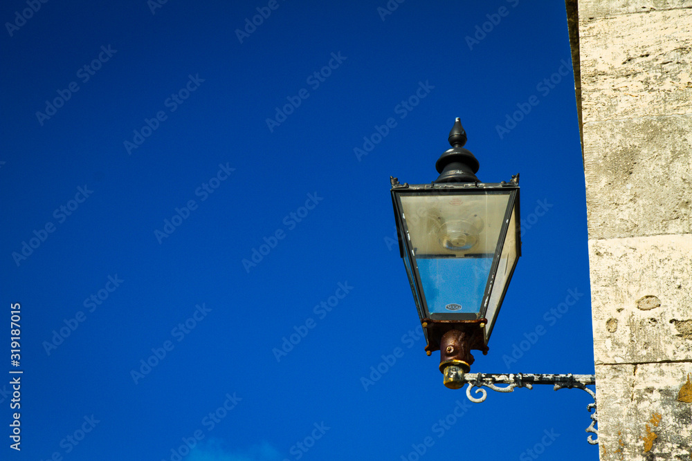 Fototapeta premium a broken lamp