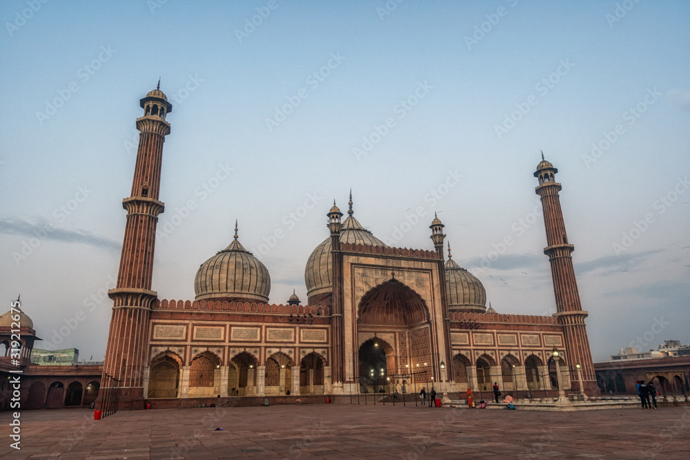 Obraz premium jama masjid sunrise