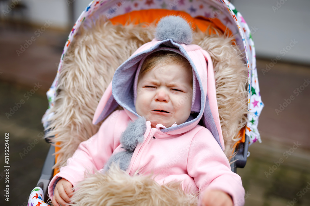 Baby cries top in pram