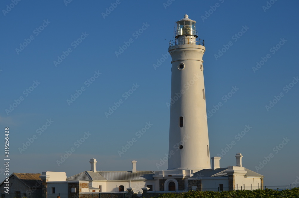 Leuchtturm in weiß Leuchtturm in weiß