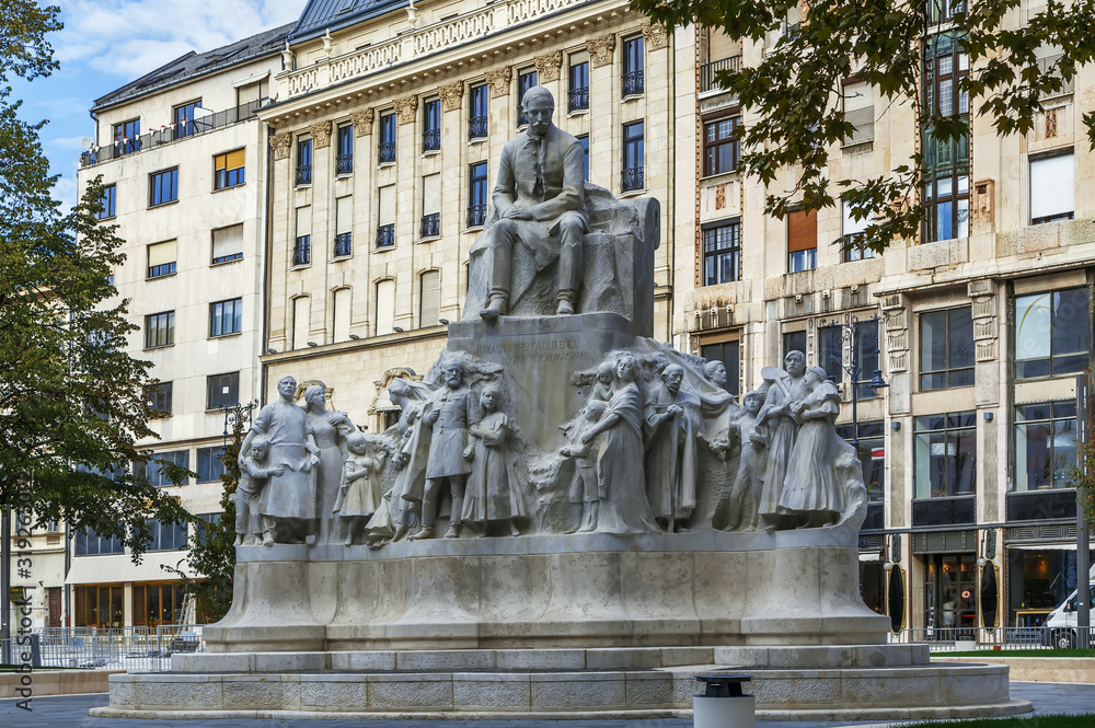 Statue of Mihaly Vorosmarty, Budapest, Hungary