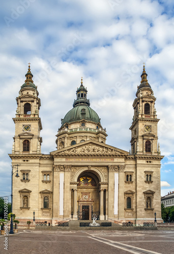 St. Stephen's Basilica, Budapest, Hungary © borisb17