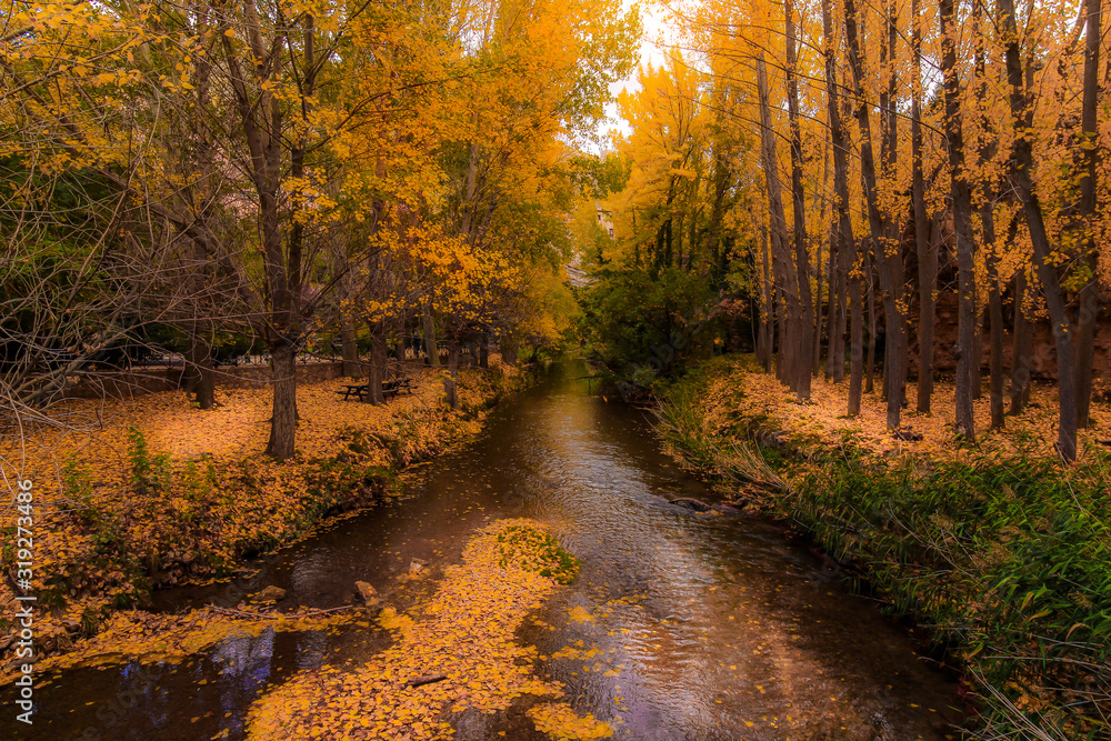 River walk of the Guadalaviar in Albarracín. River walk of the Guadalaviar in Albarracín.