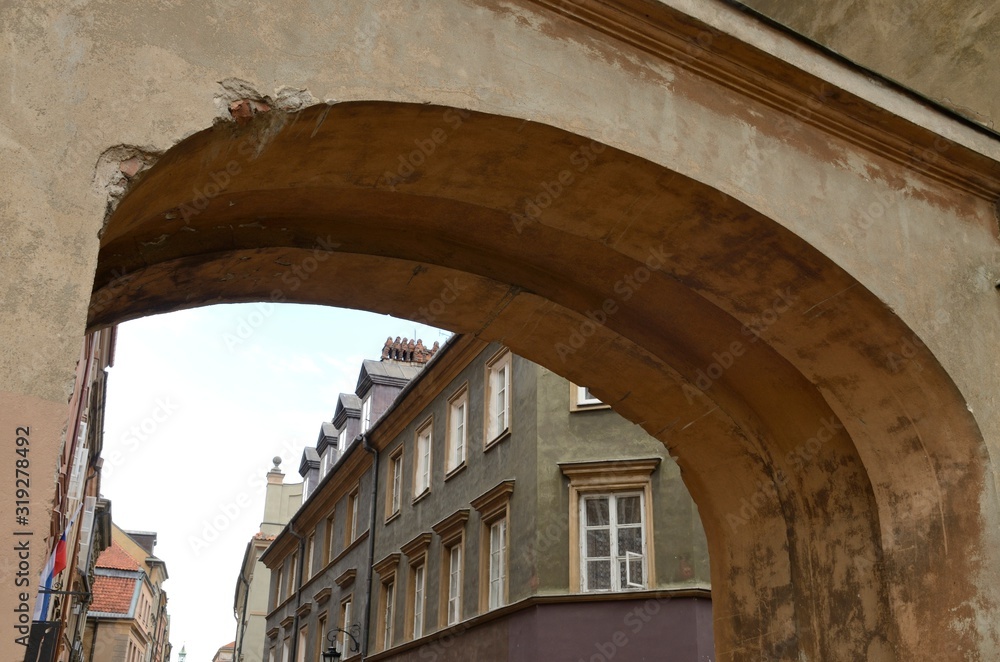 Arch in Warsaw old town, Poland Arch in Warsaw old town, Poland