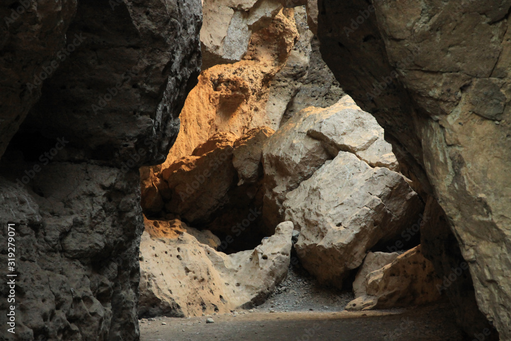 kanion i naturalne formacje skalne spitzkoppe w namibii