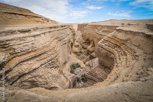 Obraz na plátně Looking down into the Canyon de los Perdidos, a stunning natural formation in the Nazca Desert, Peru
