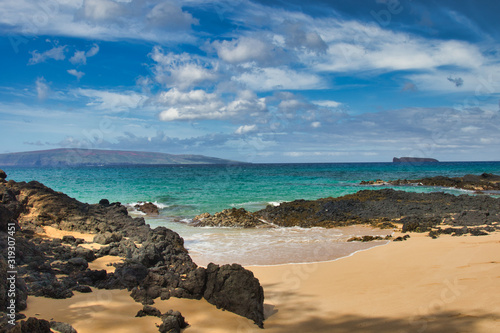 View of Kaho'olawe and Molokini from Secret Beach on Maui.