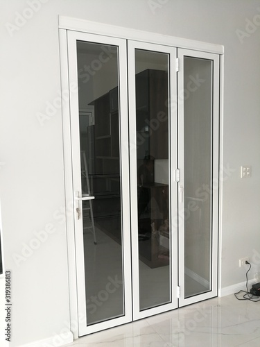 Aluminum glass pattern
