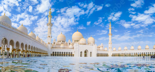 Photography Abu Dhabi, United Arab Emirates, January 23th, 2020: Sheikh Zayed grand mosque