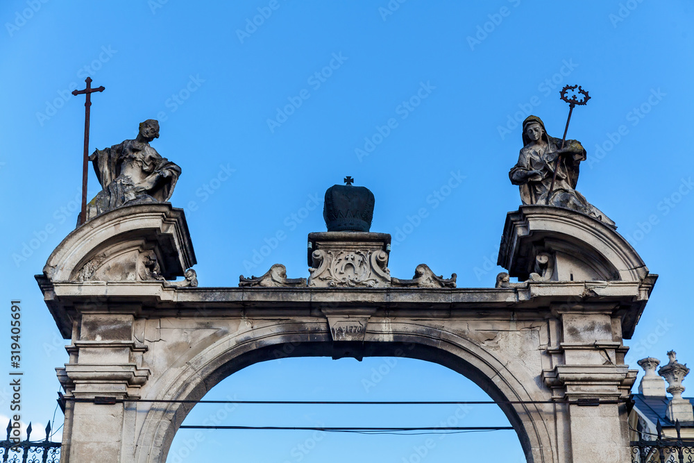 The sculptures of the saints on the facade of the church