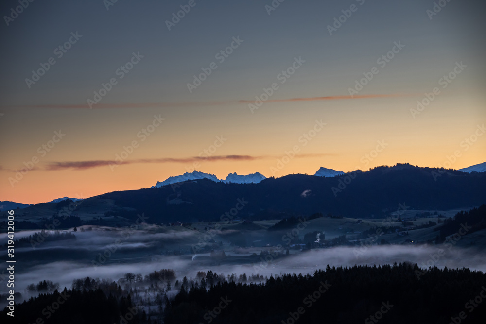Morgennebel in der Zentralschweiz Morgennebel in der Zentralschweiz
