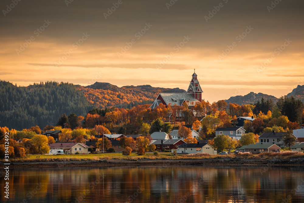 Autumn in Lofoten wiht pretty colours and great light. Norway landscapes with mountains.