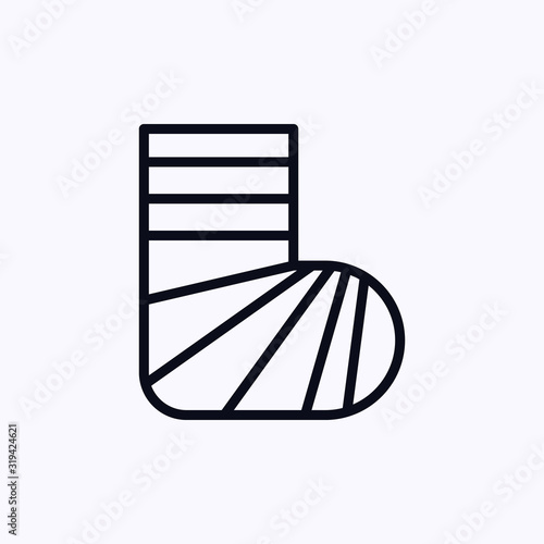 Broken leg in bandages icon thin line
