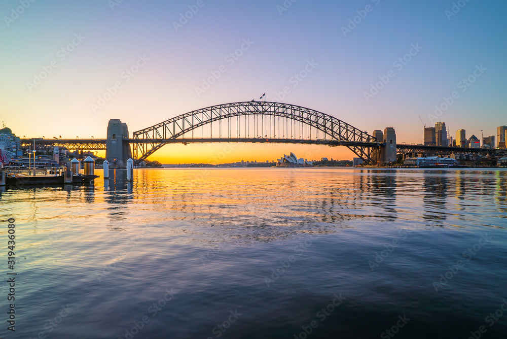 Naklejka premium Beautiful Sunrise at Sydney City Skyline