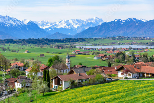  Blick über Aidling zum Riegsee und ins Zugspitz-Massiv photo