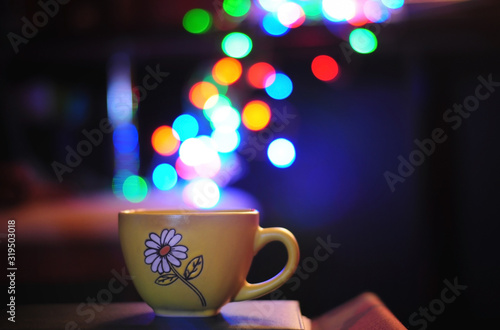  cup of coffee with original bokeh circles