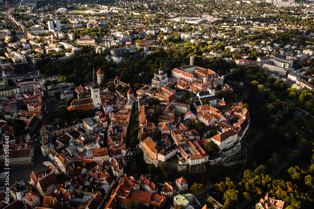 Obraz premium Tallinn, Estonia. Old Town city from above, aerial view.