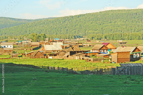 Wierszyna - Wieś założona przez polskich emigrantów nad rzeką Idą na północ od Irkucka.