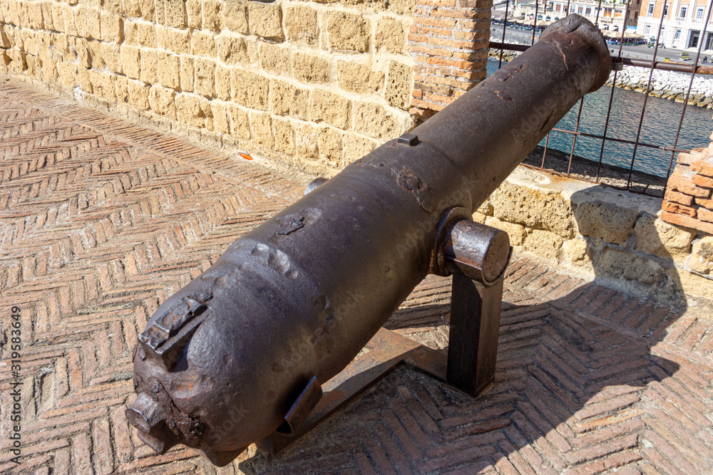 Italy, Naples, close-up of cannon on the stands of the castle of Ovo