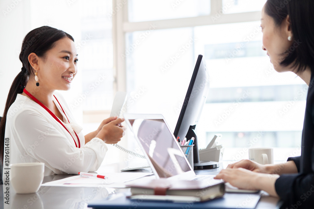 Fototapeta premium 女性マネージャーたち