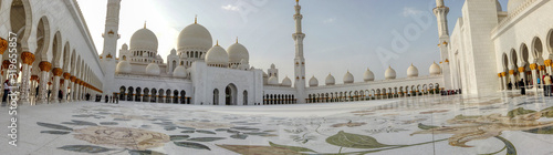 Sheikh Zayed Mosque  Abu Dhabi  United Arab Emirates