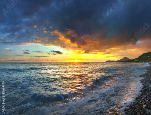 Fototapeta Naklejka Na Ścianę i Meble -  Sunset on the coast of the Adriatic Sea